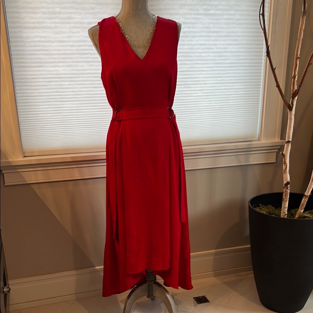 Elegant Red Sleeveless Dress